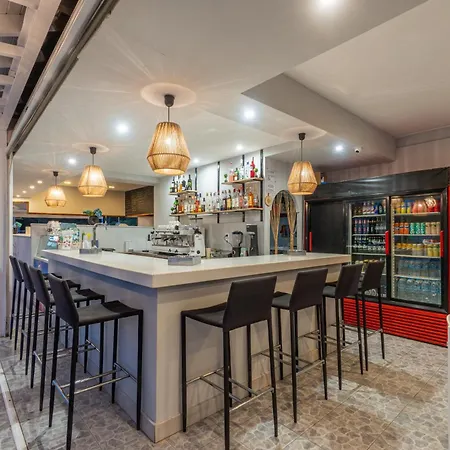 Apartmanhotel Sandy Complex - Poolside & Seaside 4*