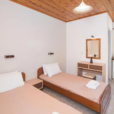 Sandy Complex - Poolside & Seaside Kávosz