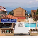 Sandy Complex - Poolside & Seaside Lägenhetshotell Kávos