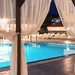 Sandy Complex - Poolside & Seaside Lägenhetshotell Kávos