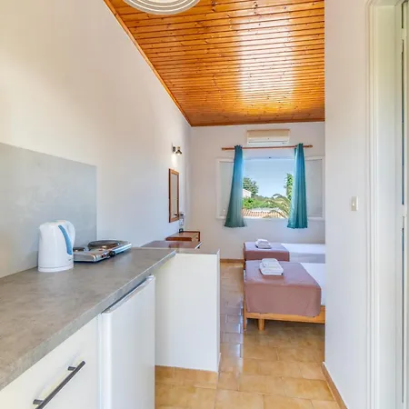 Sandy Complex By Konnect - Poolside & Seaside