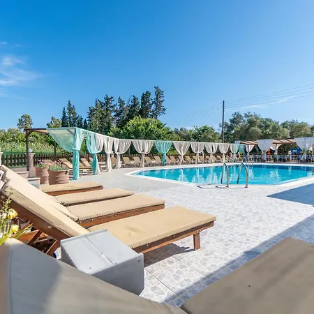 Sandy Complex By Konnect - Poolside & Seaside