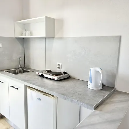Hotel apartamentowy Sandy Complex - Poolside & Seaside 4*