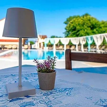 Sandy Complex - Poolside & Seaside Hotel de apartamente 4*