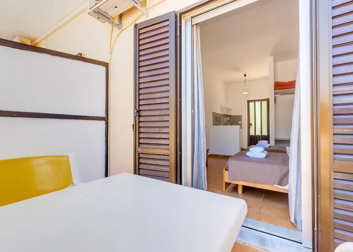 Sandy Complex - Poolside & Seaside Апарт-отель Кавос