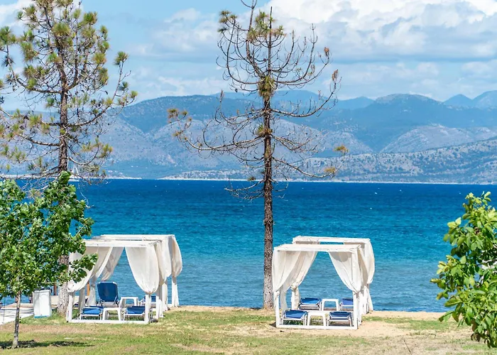 Sandy Complex - Poolside & Seaside 4*