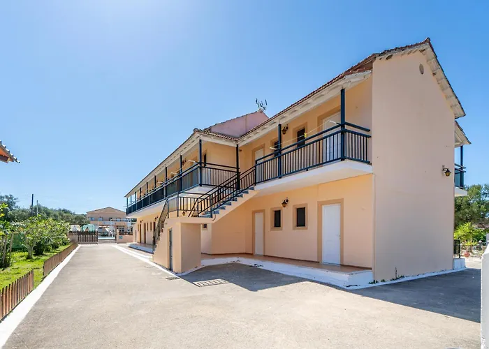 Sandy Complex - Poolside & Seaside Hotel apartamentowy