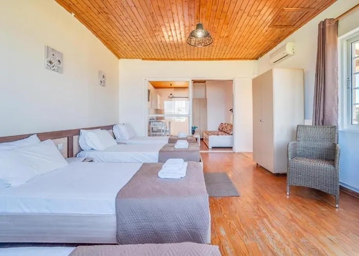 Sandy Complex - Poolside & Seaside Hotel apartamentowy