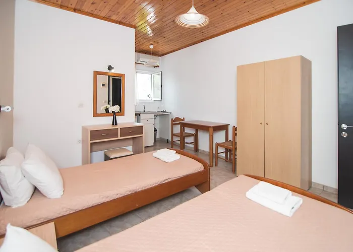 Hotel apartamentowy Sandy Complex - Poolside & Seaside 4*