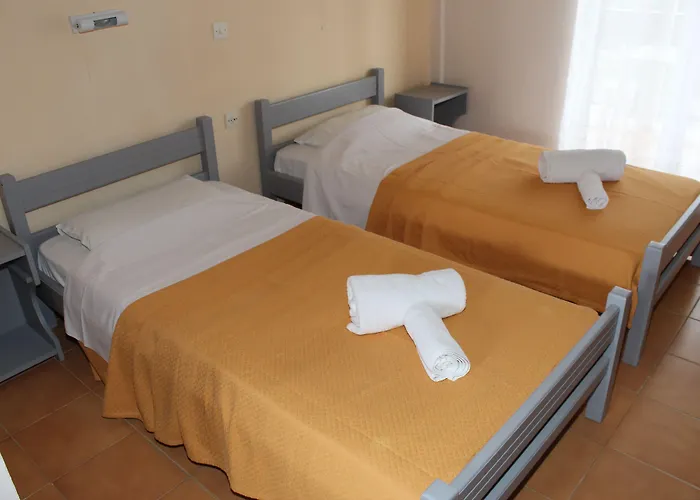 Sandy Complex - Poolside & Seaside 4*