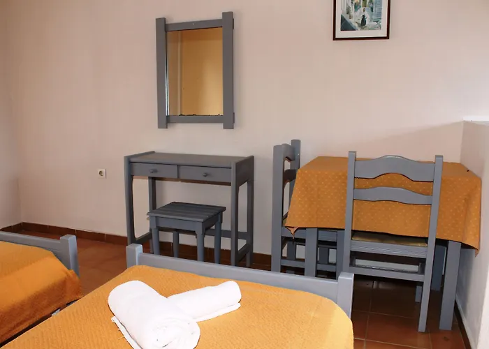 Sandy Complex - Poolside & Seaside 4*