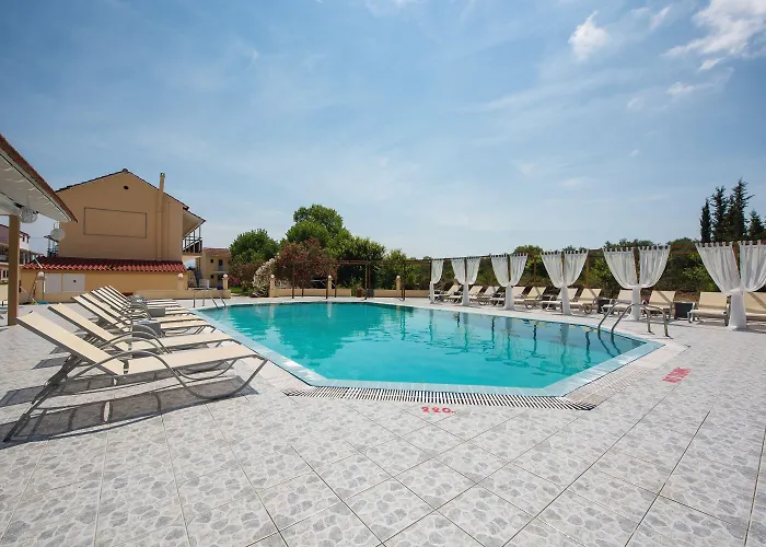 公寓式酒店 Sandy Complex - Poolside & Seaside 4*