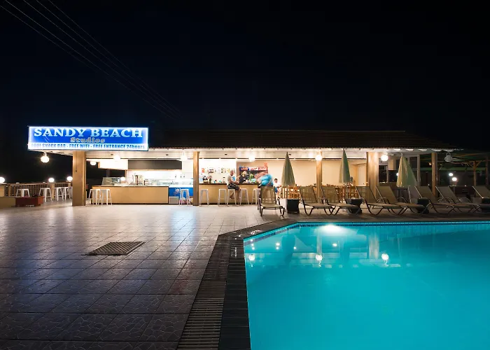 Sandy Complex - Poolside & Seaside 公寓式酒店 4*