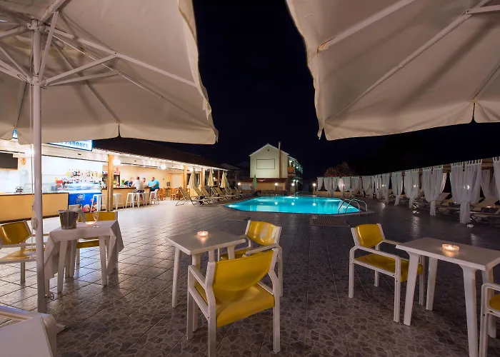 Sandy Complex - Poolside & Seaside 4* 卡沃斯