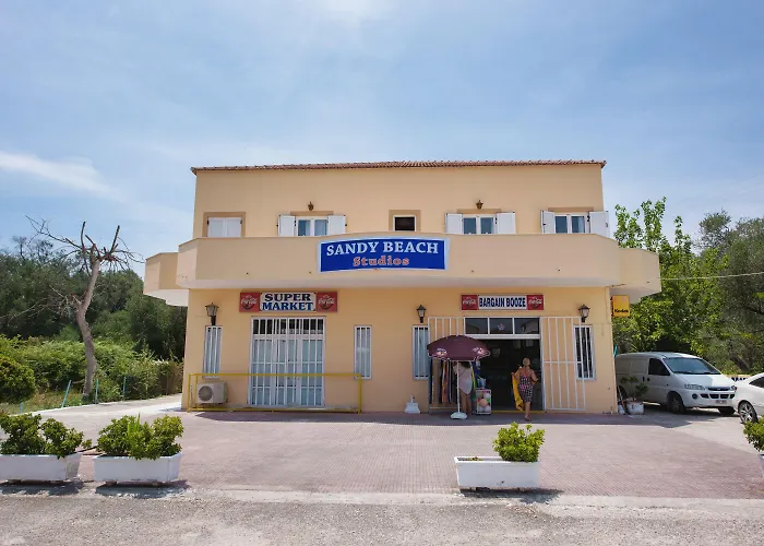 Апарт-отель Sandy Complex - Poolside & Seaside 4*