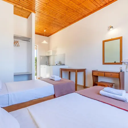 Sandy Complex - Poolside & Seaside Apart-hotel 4*