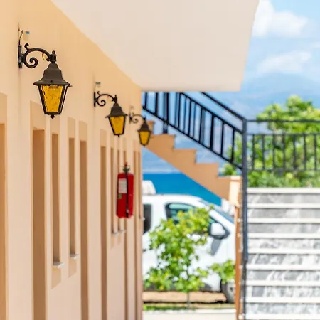 Sandy Complex - Poolside & Seaside Apart-hotel