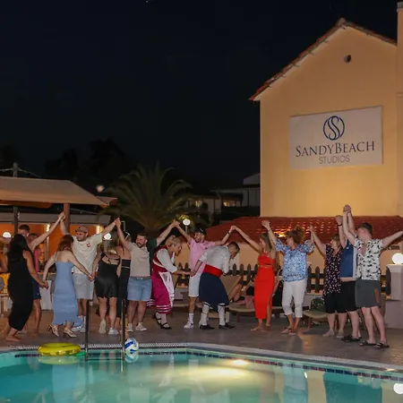 Sandy Complex - Poolside & Seaside Apart-hotel