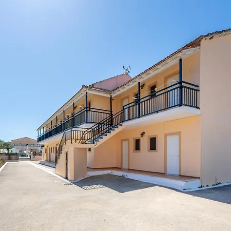 Sandy Complex - Poolside & Seaside Apart-hotel